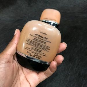 Marc Jacobs Makeup - Marc Jacobs Shameless Foundation Marc Jacobs Makeup - Marc Jacobs Shameless Foundation